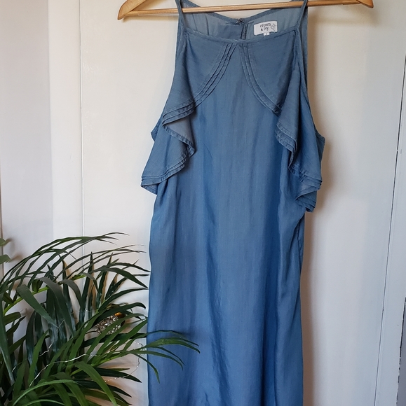 Crown and Ivy Chambray Ruffle Summer Beach Dress Sz8 - Picture 2 of 6